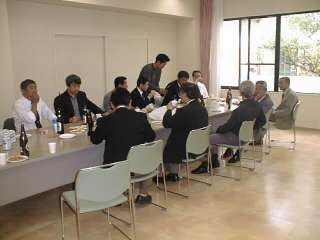 Hisi1.jpg (11KB) �R���c�@���e��w�̂n�a